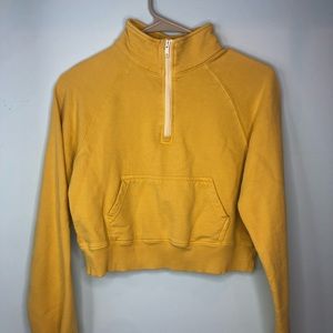 Cropped hoodie